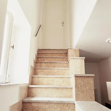 Attico Di Zoe سيراكوزا